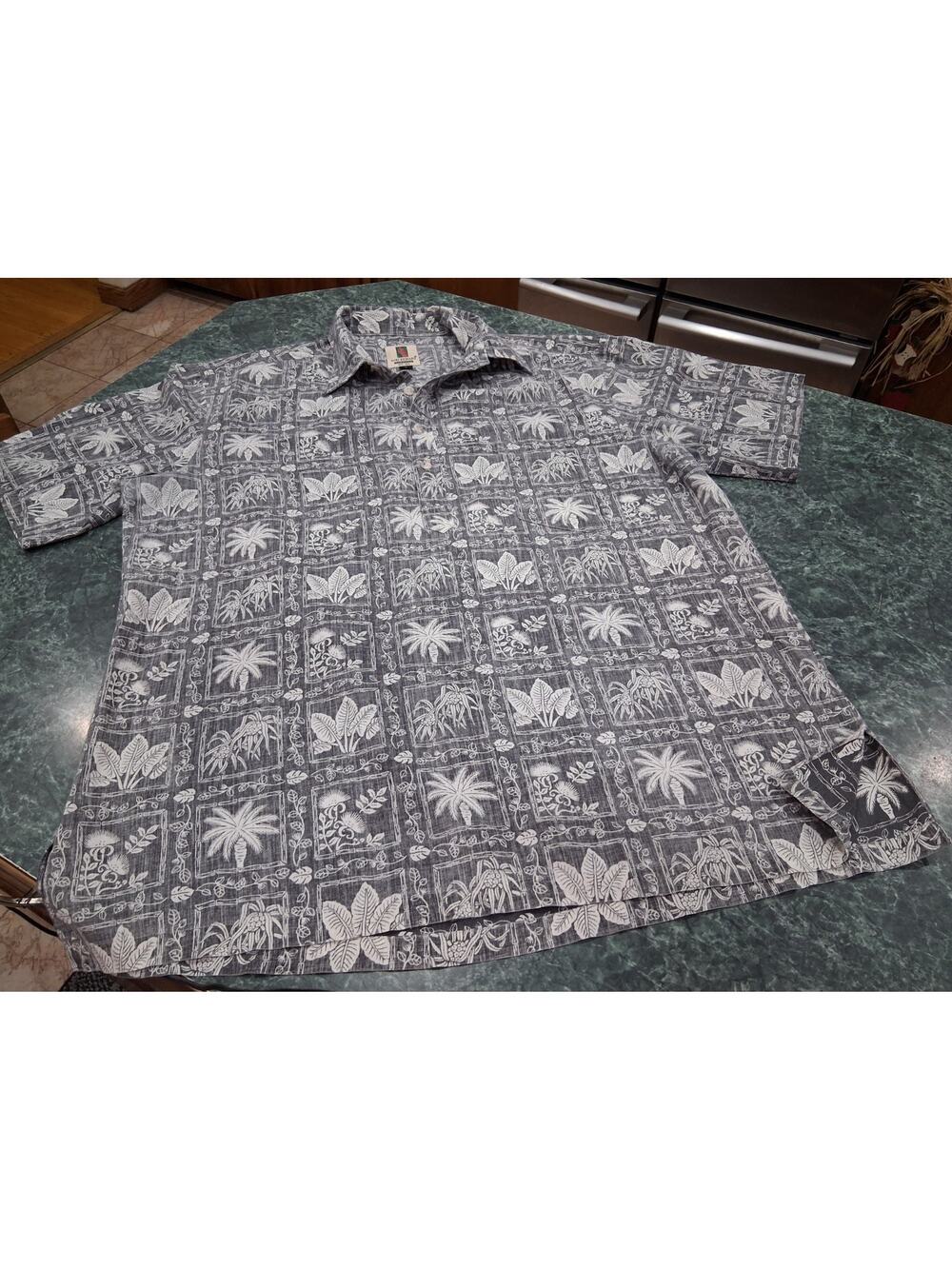 Vtg Tori Richard Honolulu Mens L 100% Cotton Aloha Shirt Gray Reverse Print Luau